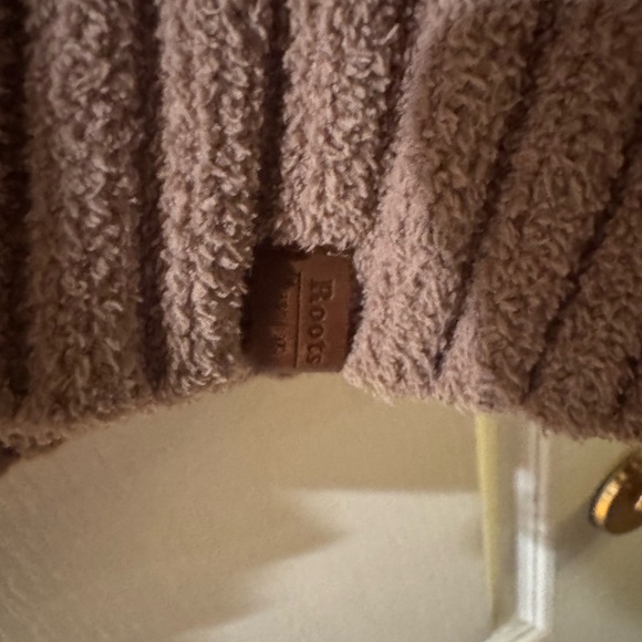 Cozy Women's Roots Ribbed Sweater - Light Pink - Picture 3 of 3